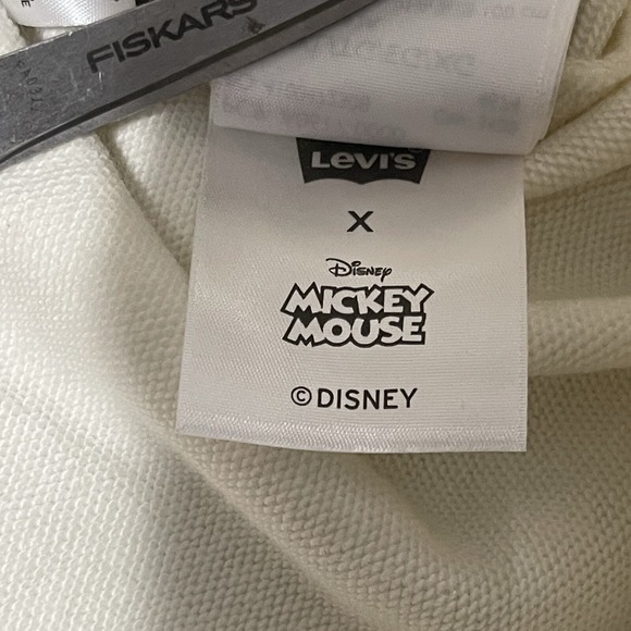 Levis Disney Sweatshirt Hoodie Adult XL Ivory Mickey Minnie Heavy Pullover NEW - Picture 13 of 16